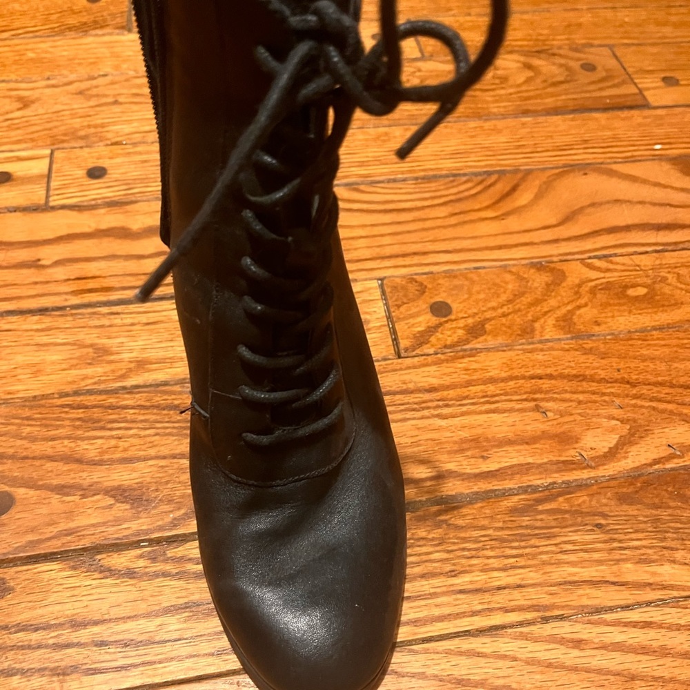 Kenneth Cole booties